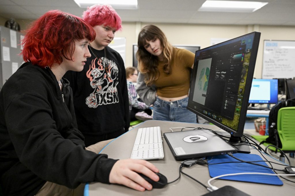 Students at Northwest Tech Center use Digital Media Equipment